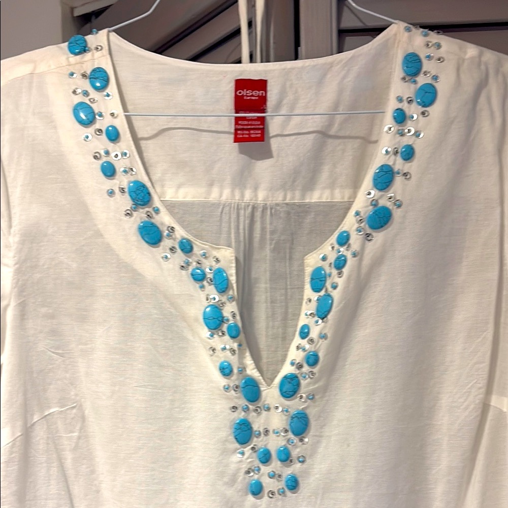 “Olsen” Lightweight Cotton White Tunic with Turquoise Detail.